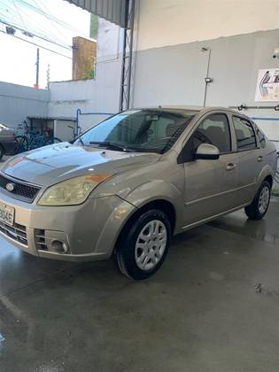 FORD FIESTA 1.6 MPI CLASS SEDAN 8V FLEX 4P MANUAL FORD FIESTA 1.6 MPI CLASS SEDAN 8V FLEX 4P MANUAL